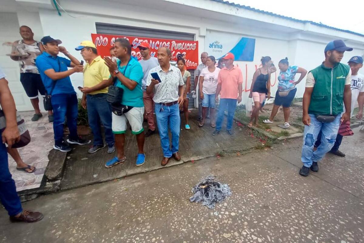 Quematón en Arjona: “El pueblo está cansado de pagar facturas tan caras”