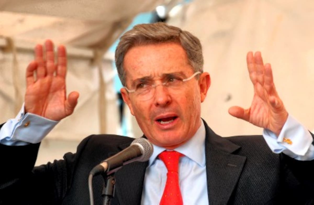 Los analistas no están de acuerdo con tercer periodo de Uirbe.