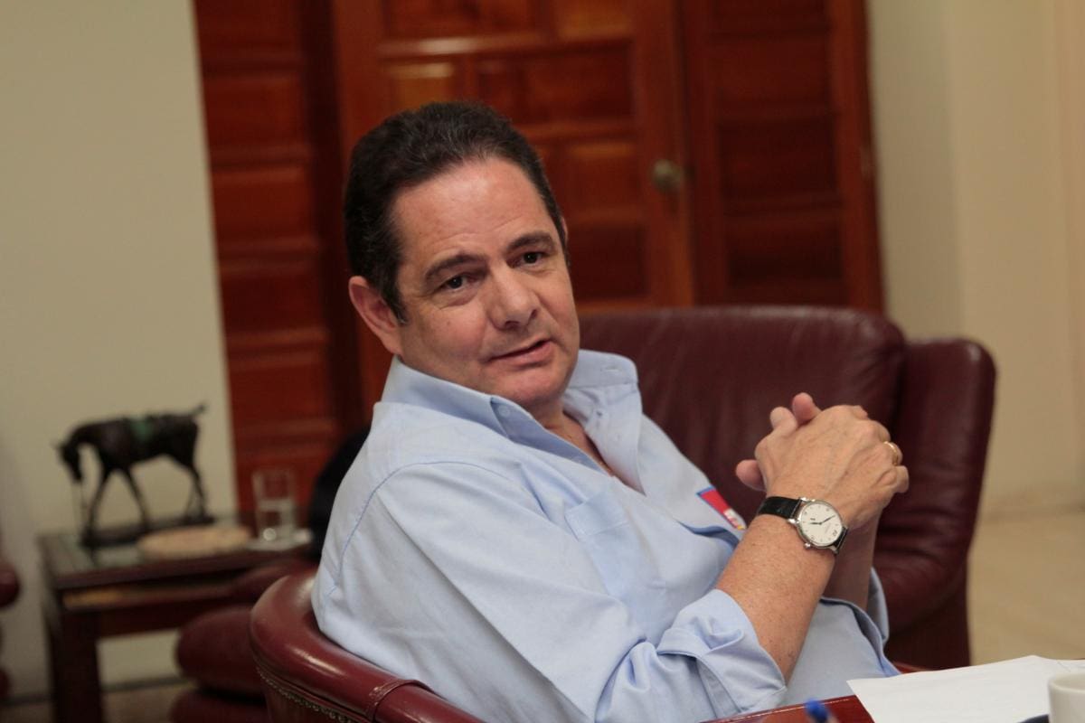 Políticos opinan sobre propuesta de Germán Vargas de bajar salarios