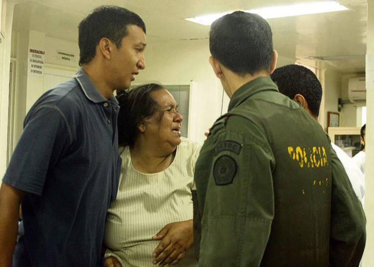 Familiares y amigos de la víctima se mostraron consternados con este hecho de sangre que hoy los enluta.