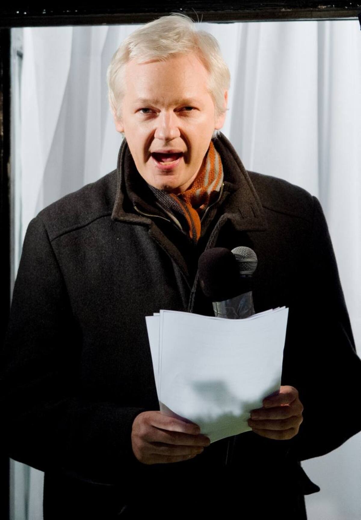 "La gente tiene derecho a saber lo que el gobierno hace en su nombre", estimó Assange. AFP LEON NEAL