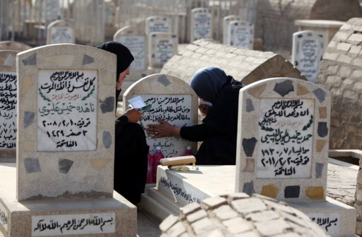Los cementerios de Irak se llenan cada vez más de muertos por los atentados que se perpetran casi a diario. AFP AHMAD AL-RUBAYE