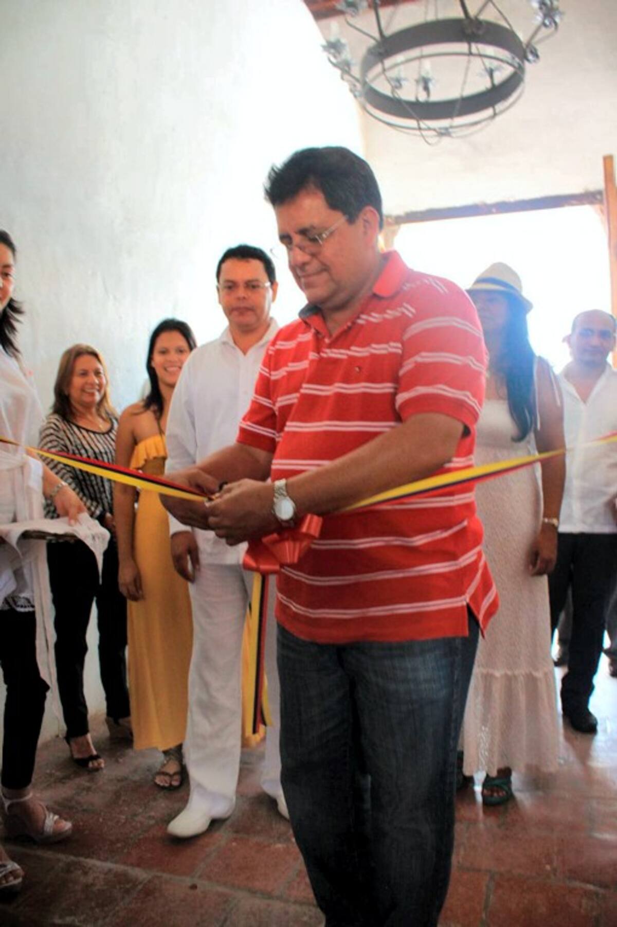 El gobernador de Bolívar, Alberto Bernal Jiménez, inauguró junto a otras autoridades municipales y departamentales, la Casa de la Cultura de Mompox. CORTESÍA