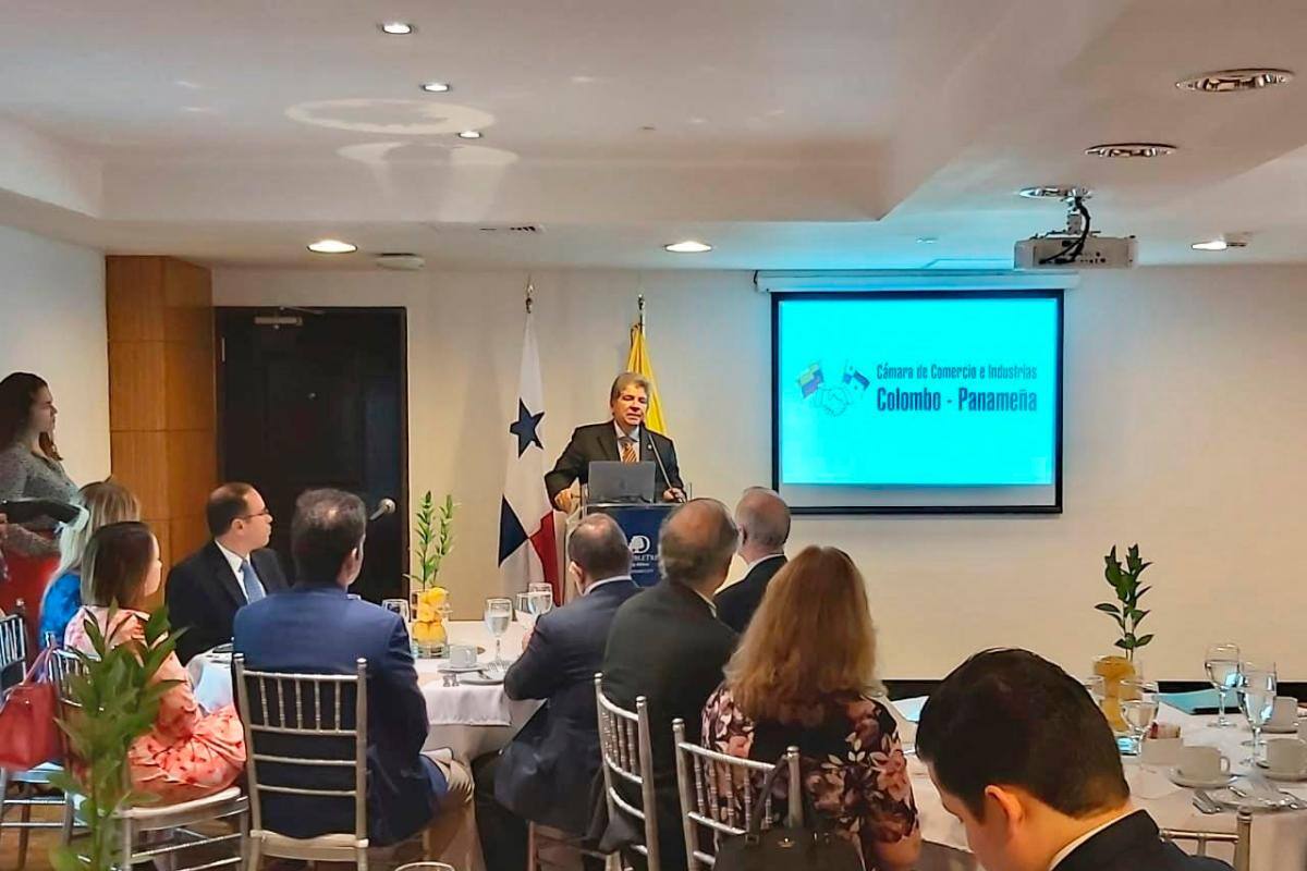 Córdoba y Panamá intensificarán relaciones comerciales