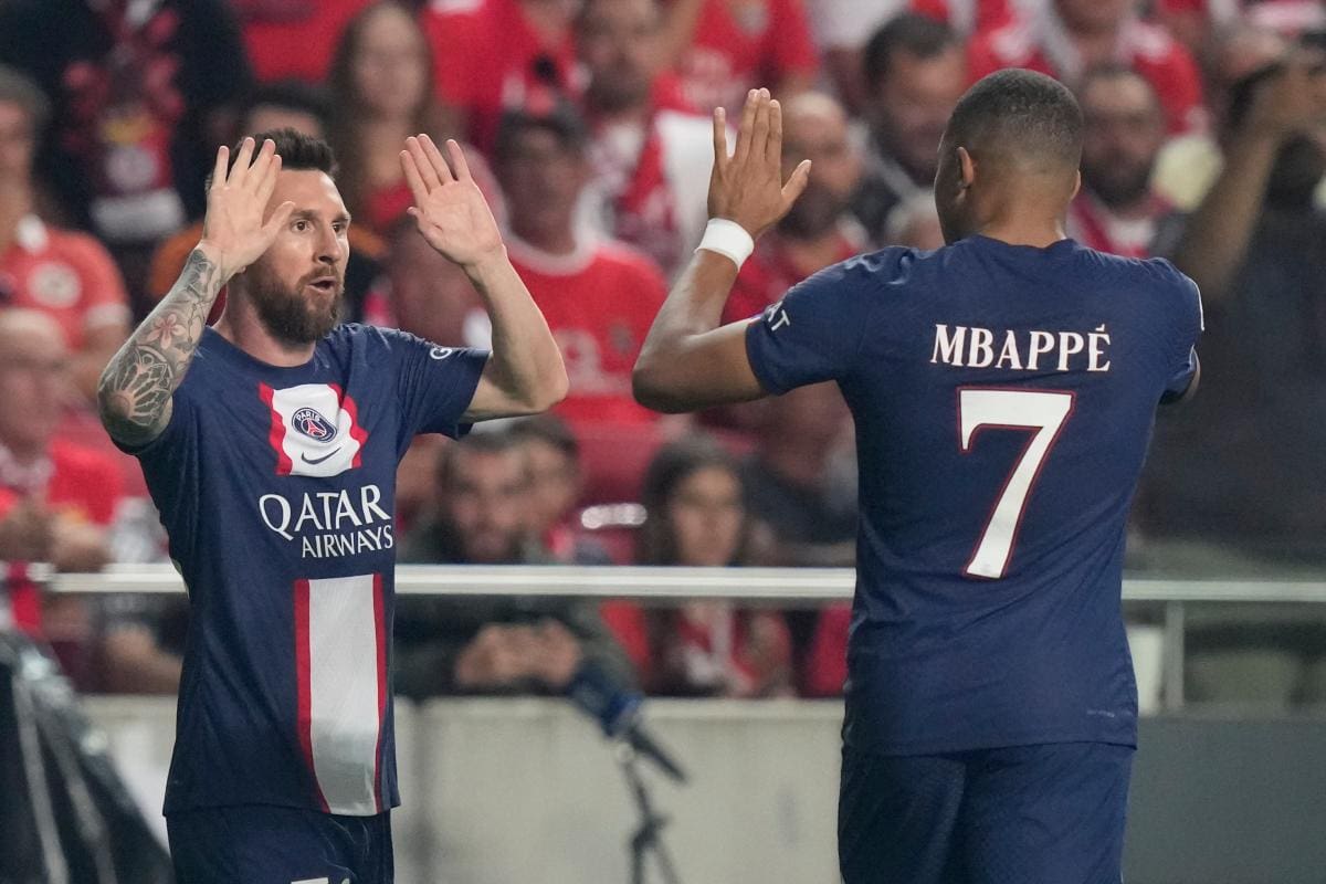 Messi y Mbappé, compañeros en el PSG y ahora rivales en la final del Mundial