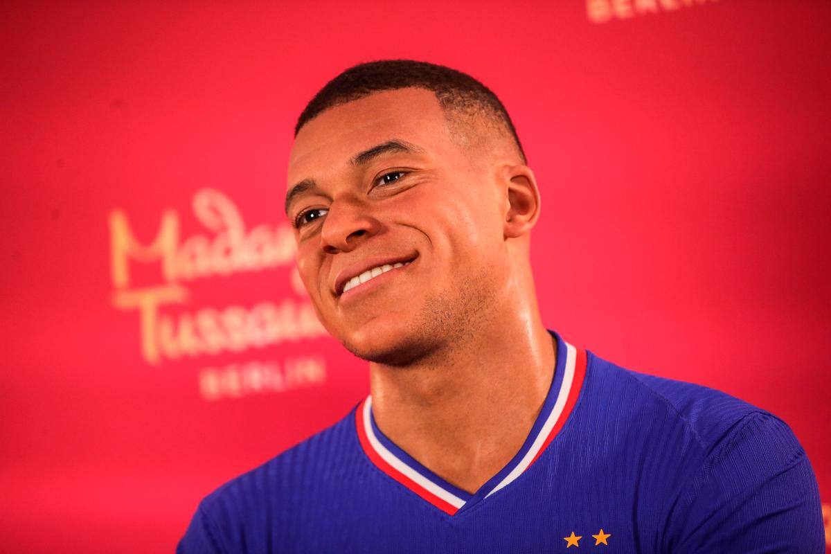 Mbappé bromea sobre su presencia en la lista para la Eurocopa de Alemania