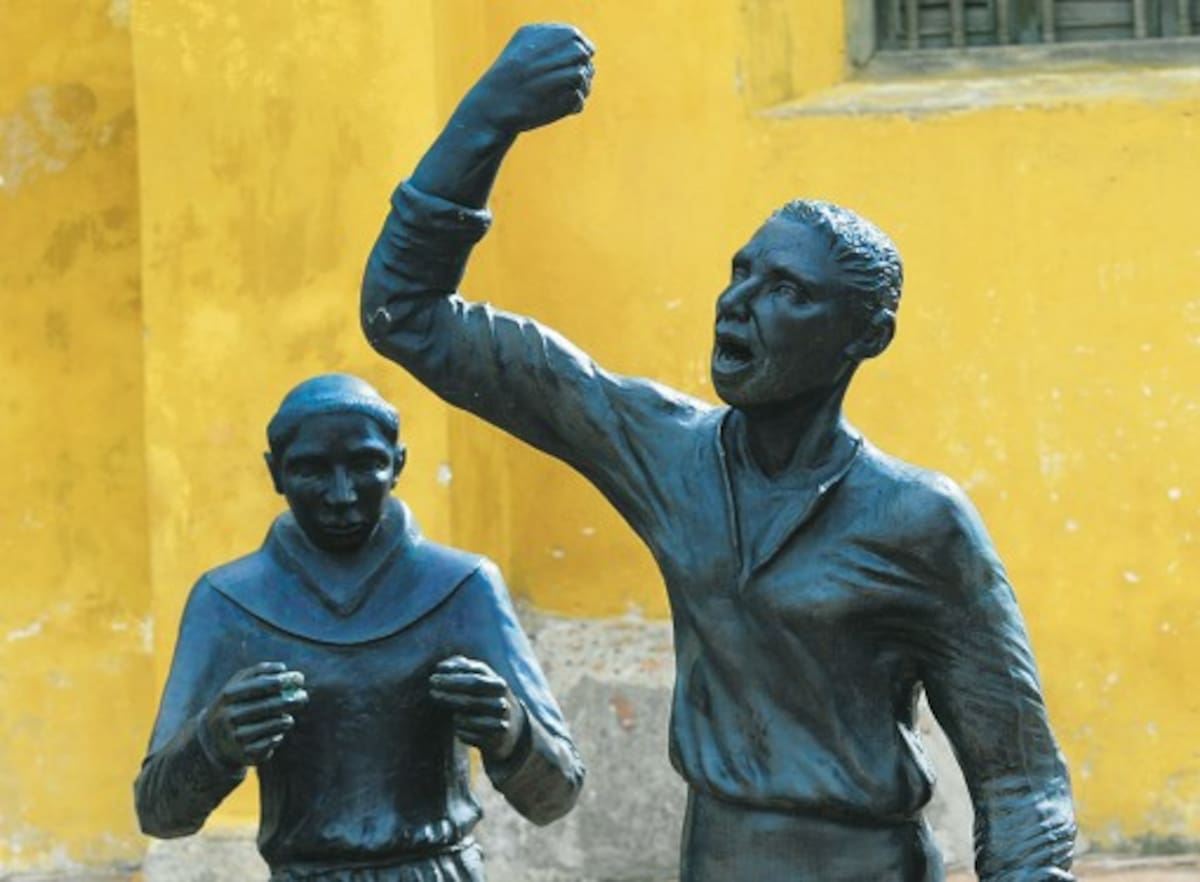 Lanceros de Getsemaní, escultura de de Nora Quintana.