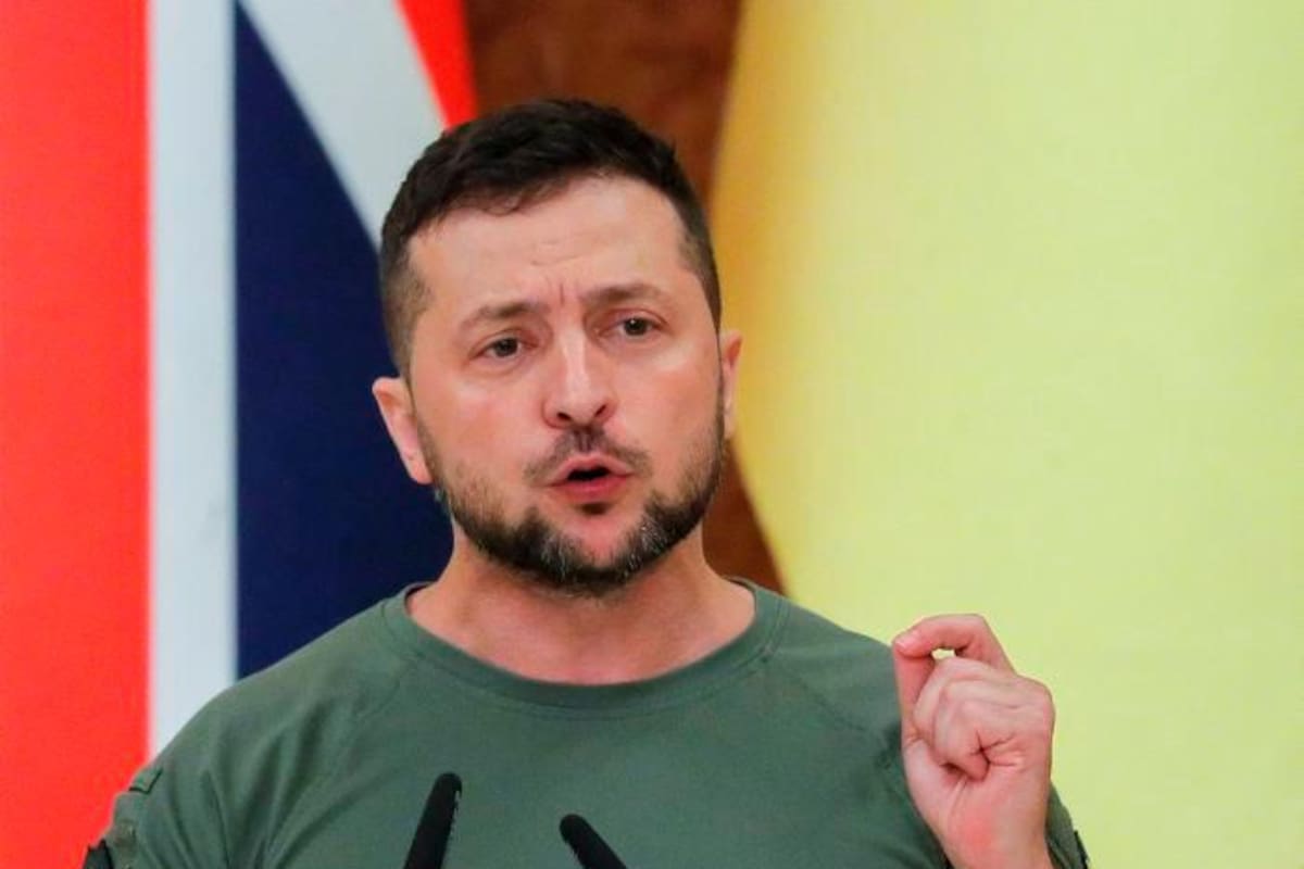 Zelenski, presidente de Ucrania, sufre accidente automovilístico