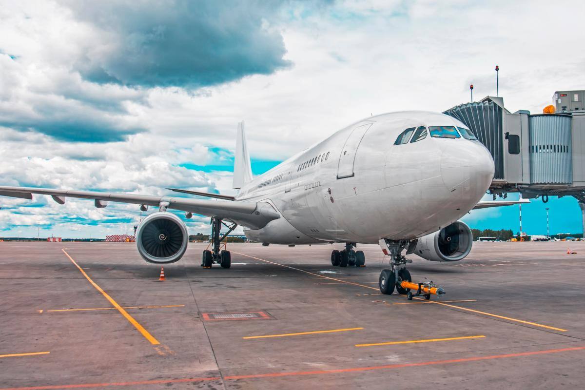 Solo el 0,45% de los latinoamericanos viaja en avión anualmente