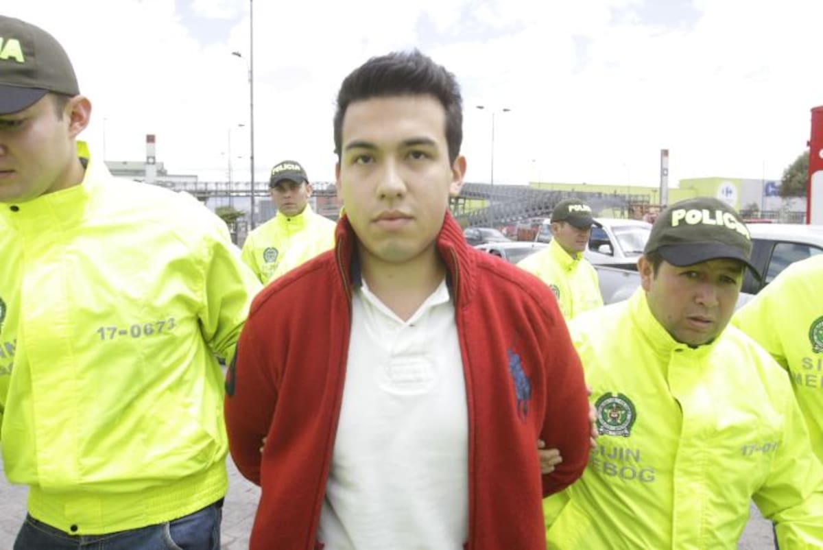 Con el dictamen se busca desvirtuar lo dicho por lo llamados 'falsos' testigos que acusan al joven de atacar a Luis Andrés Colmenares y luego subirlo a su carro. COLPRENSA