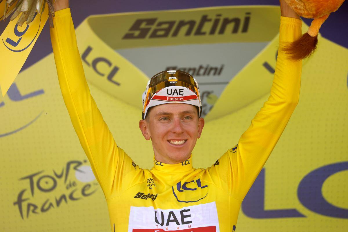 El COVD-19 acecha a Tadej Pogacar