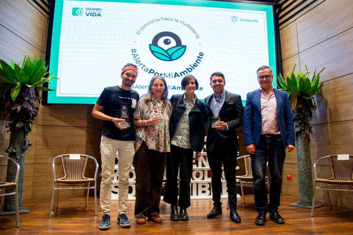 Minambiente lanza programa de control social en Cartagena
