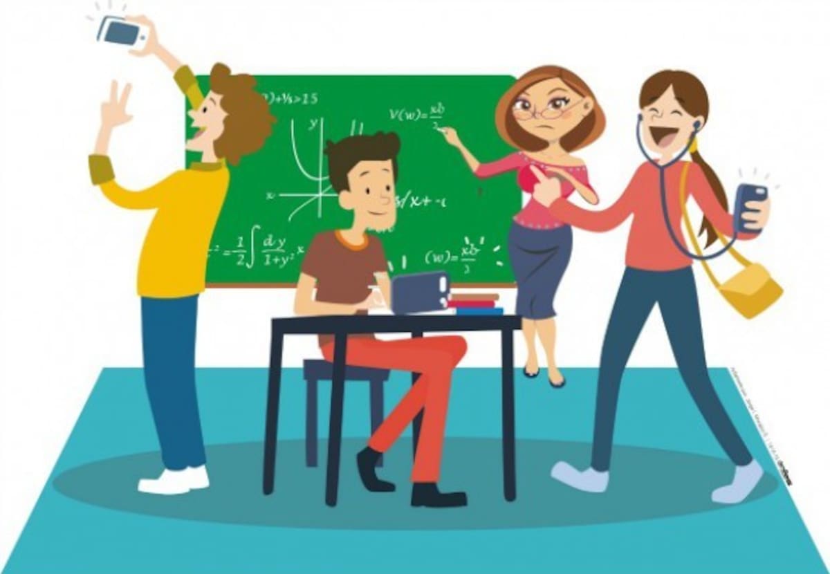 Celulares distraen a estudiantes universitarios. COLPRENSA