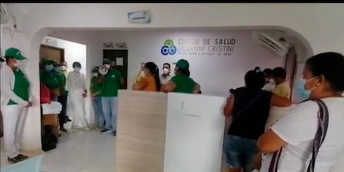 Trabajadores de la salud protestaron en El Carmen