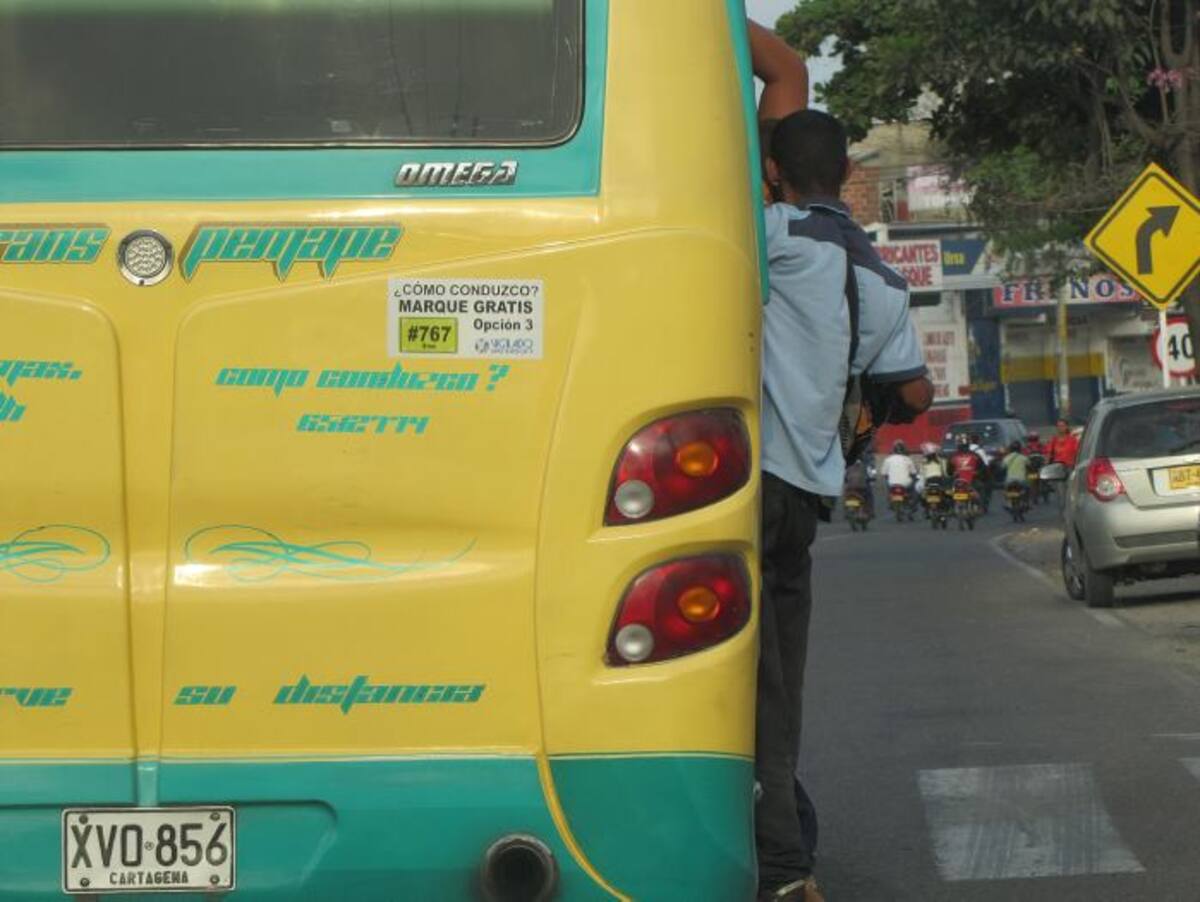 Todas las rutas de buses tiene sparrings. En Cartagena esta actividad informal está muy arraigada. El Universal