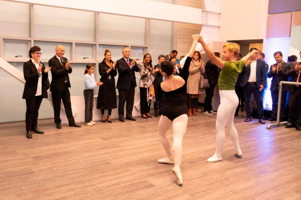 El joven que bailó ballet ante el presidente, una historia inspiradora