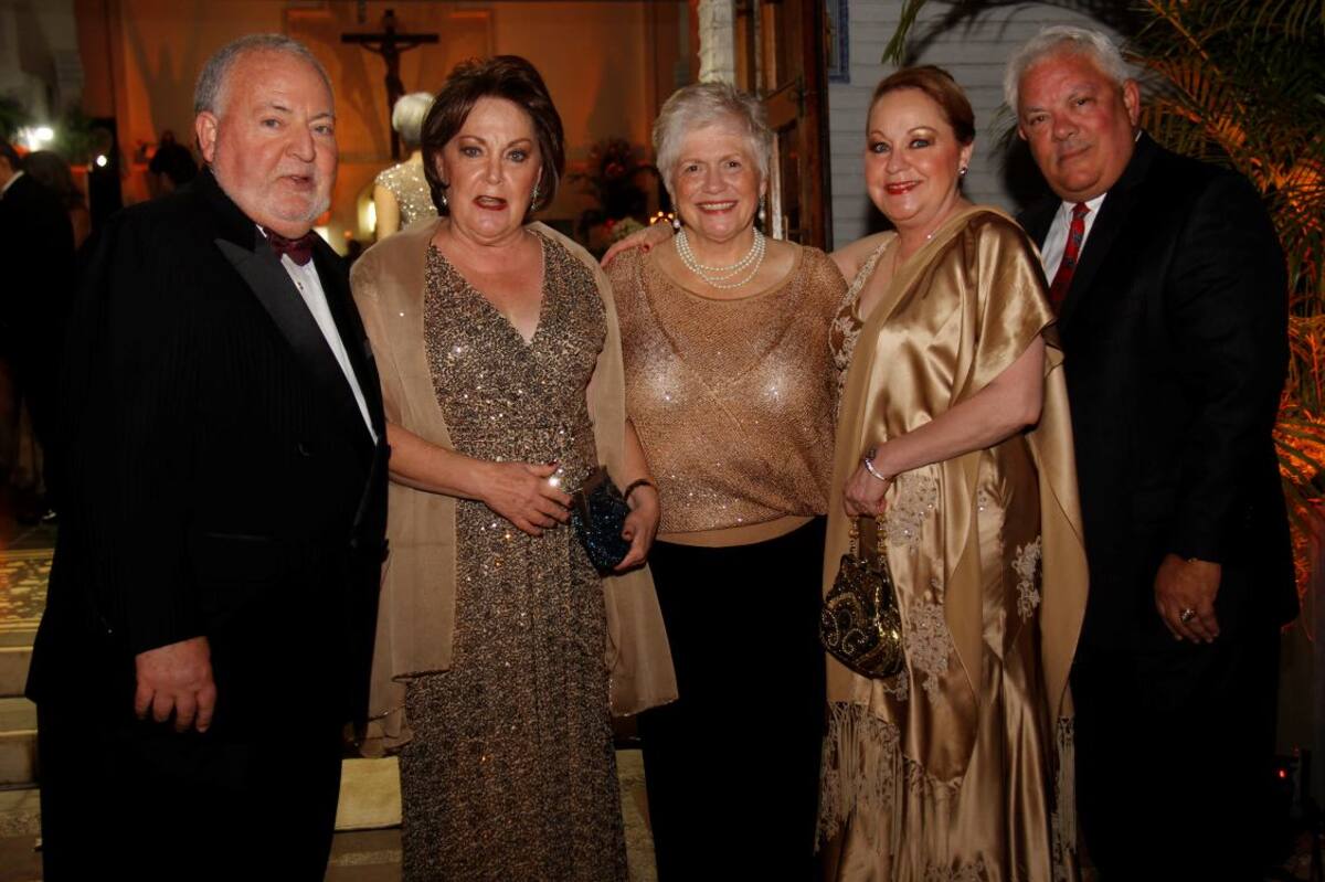 Jaime Eraso, María Eugenia Eraso, Patricia Eraso, Luly Eraso y Terry Byrnes.