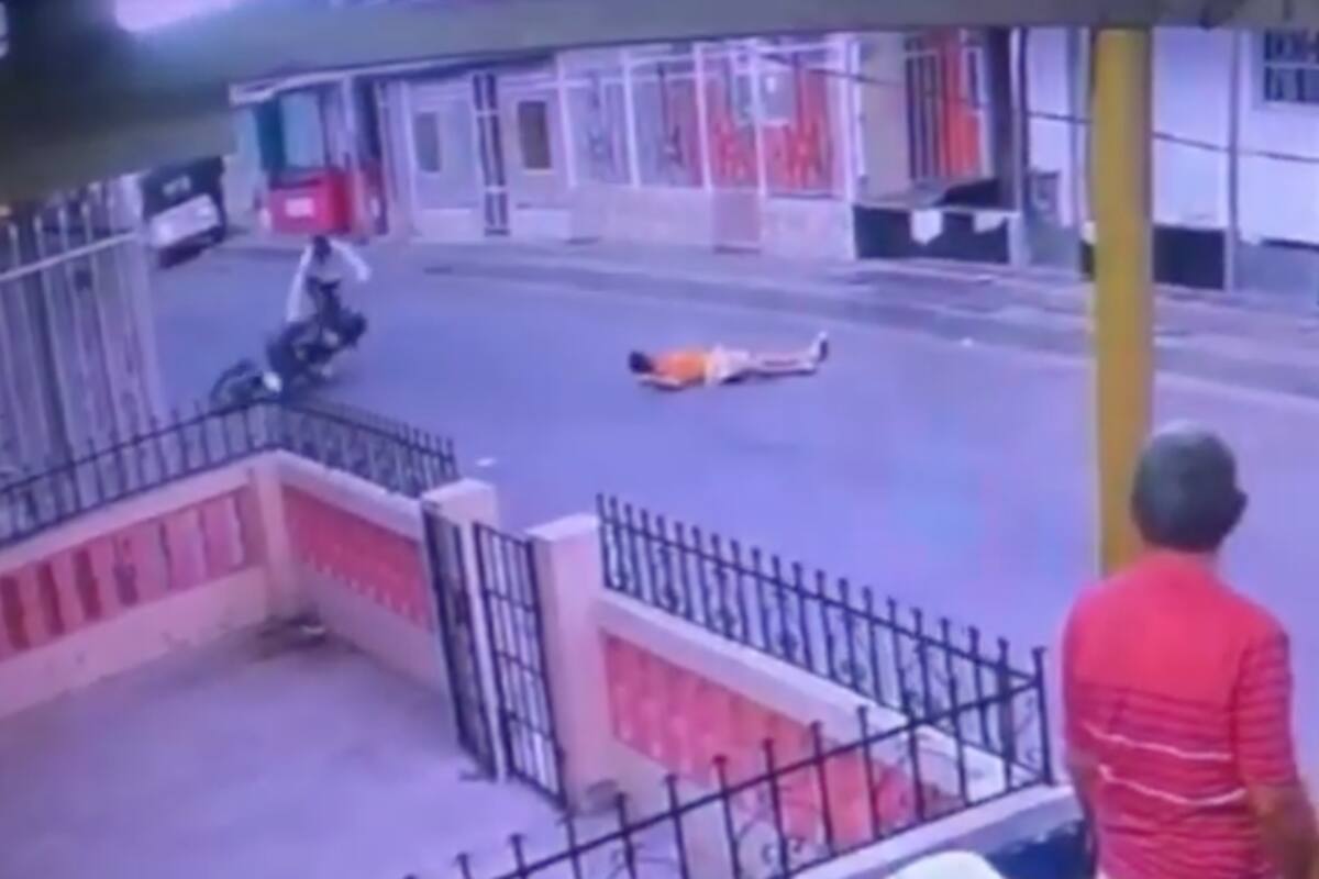 Asesinan a sangre fría a un joven para robarle la moto