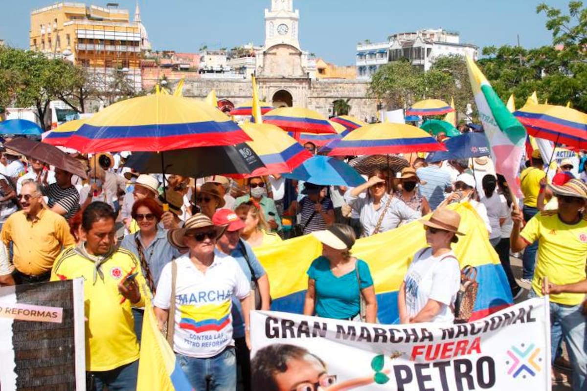 “Marchamos contra el rumbo que Petro le está dando al país”: Centro Democrático