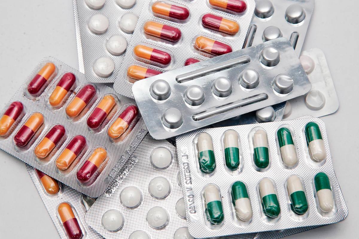 Cruz Verde no dará medicamentos que no estén en plan básico de EPS Sanitas