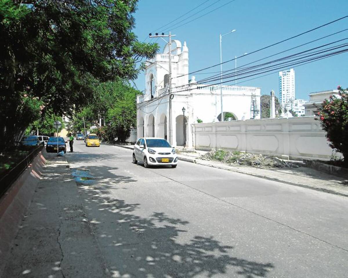 Cementerio Santa Cruz de Manga.