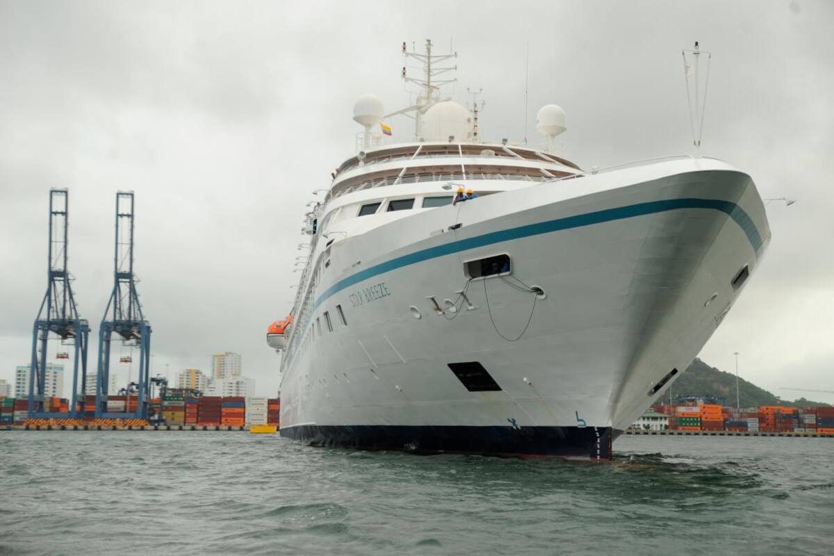 Aviatur cuestiona decisión de prohibir desembarco de crucero