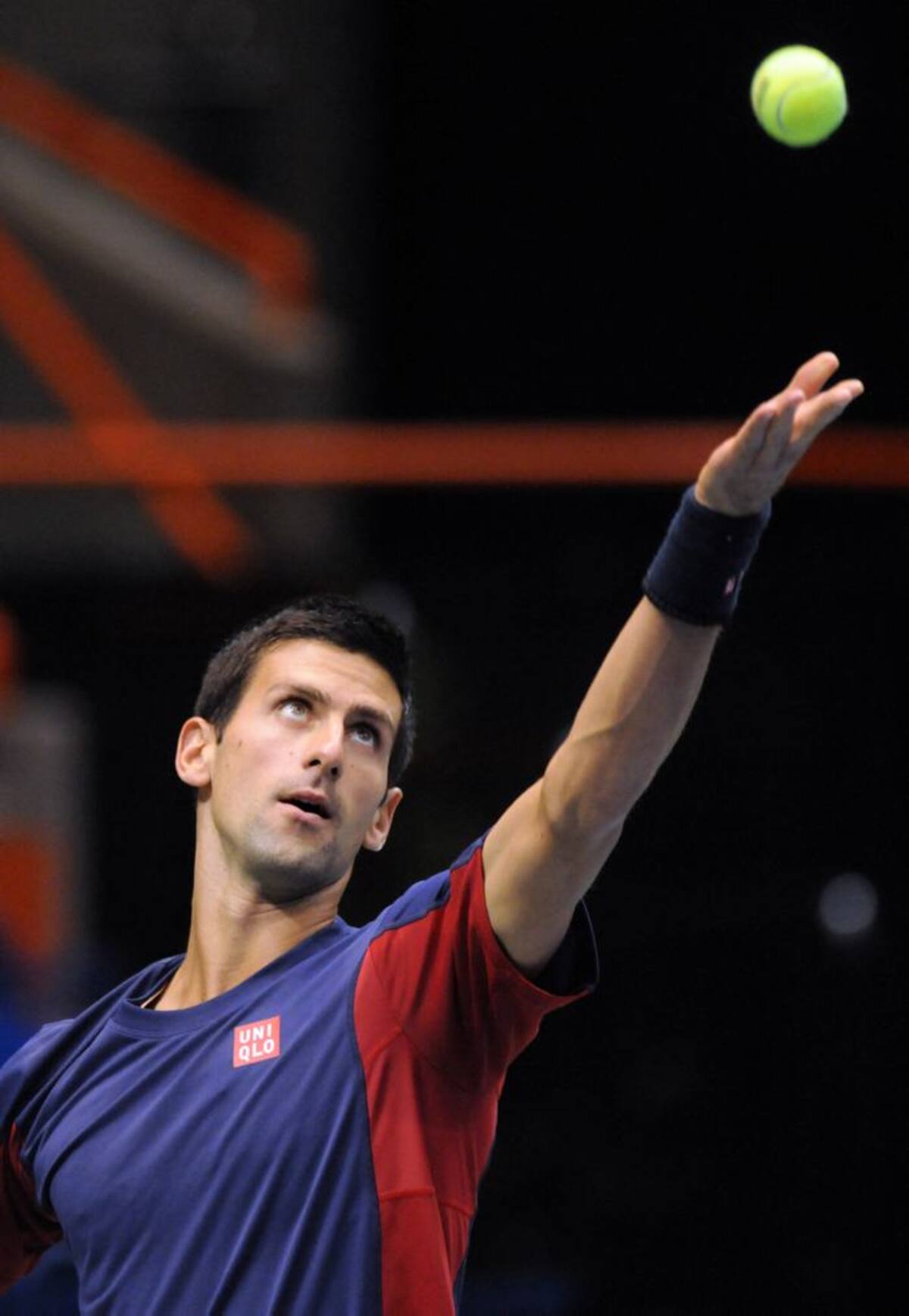 Djokovic le ha ganado dos de los tres partidos jugados hasta la fecha contra Isner (23º ATP), con una división de honores en canchas de cemento, como la que jugarán el viernes en la sala techada de Boise. AP
