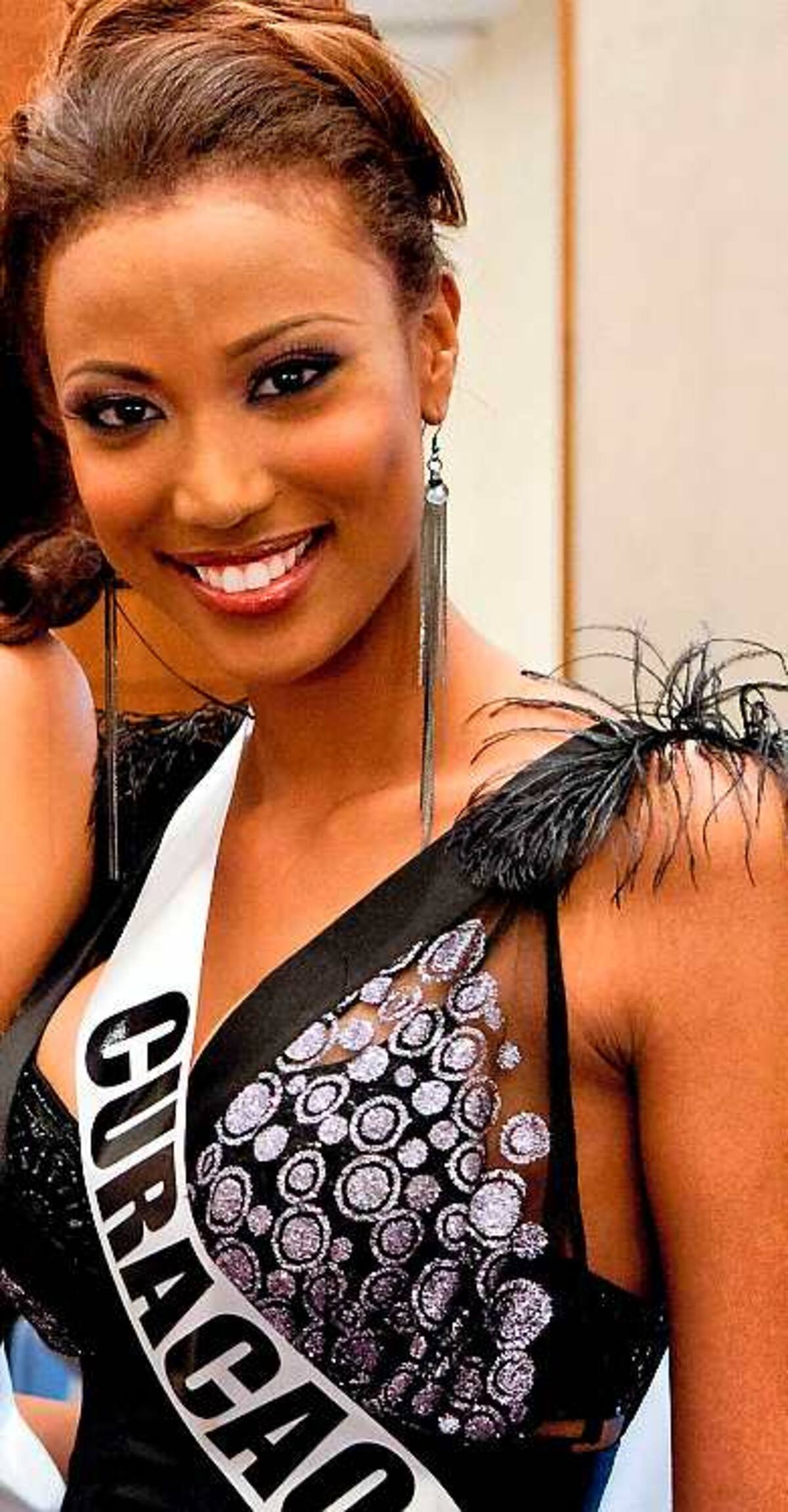 Evalina Van Putten, nueva Miss Hispanoamérica. ARCHIVO