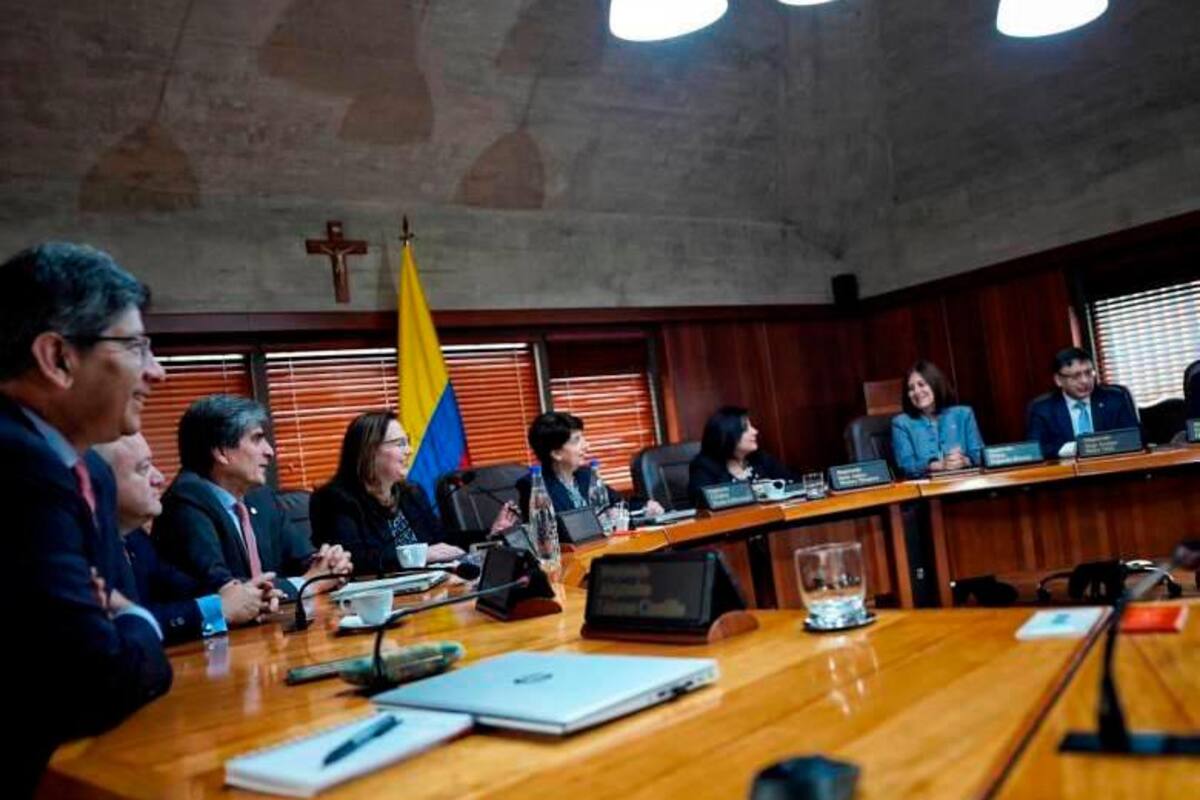 Corte ordena reducir semanas de cotización de las mujeres en régimen privado