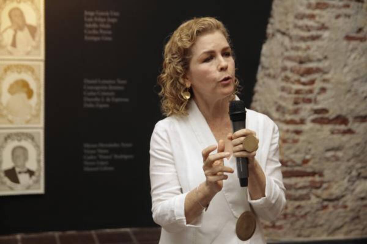 Conversatorio con la artista Ruby Rumie.//luis eduardo herrán