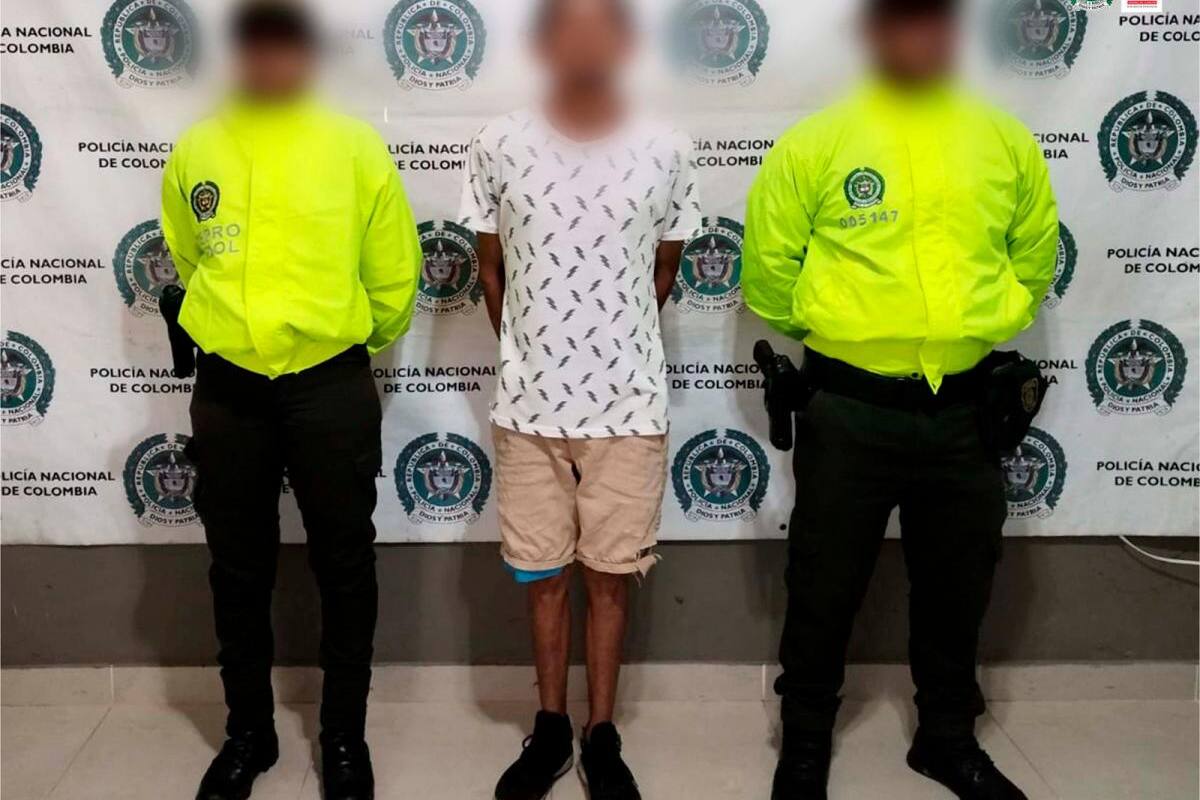 Hombre obligaba a su hijo de 11 años a vender drogas cerca a colegios