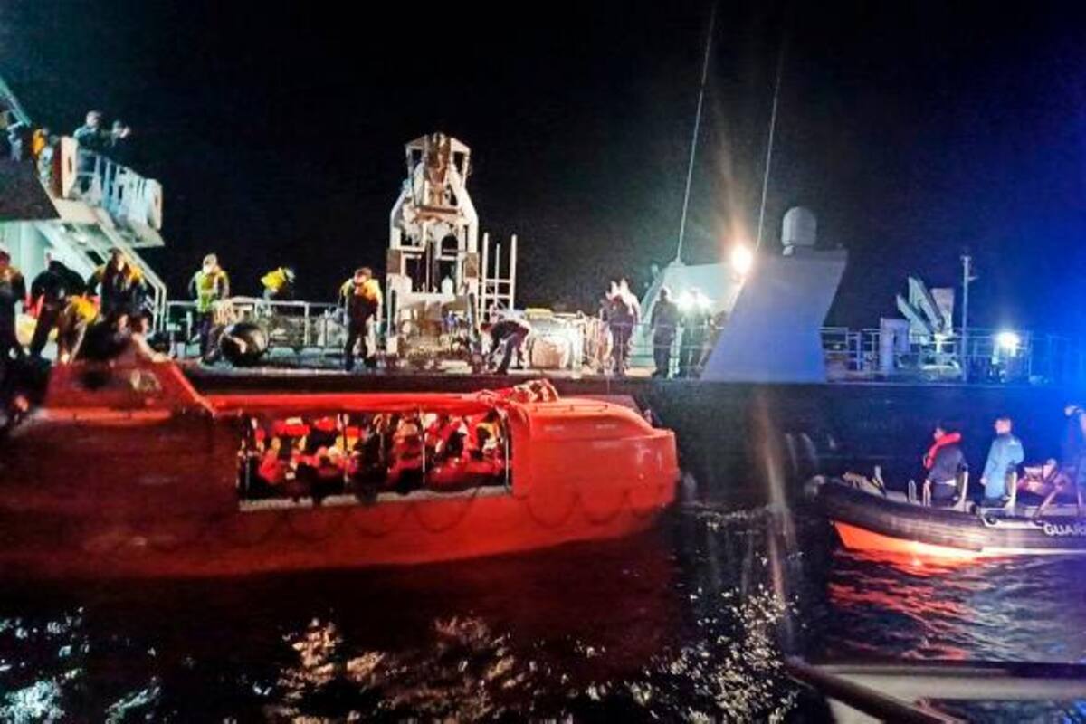 Evacuado un ferry en la ruta Grecia a Italia tras declararse un incendio