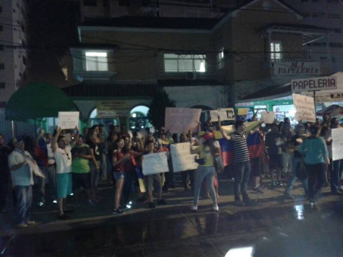 La manifestación se une las que realizan contra el gobierno de Nicolás Maduro en Venezuela. LUIS PRADO, EL UNIVERSAL