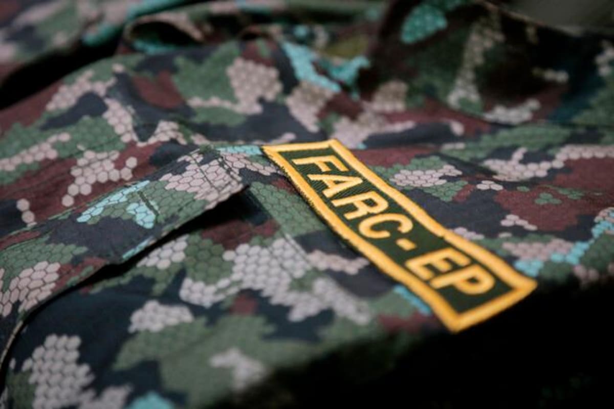 Cese al fuego está en vilo tras anuncio de disidencia de las Farc