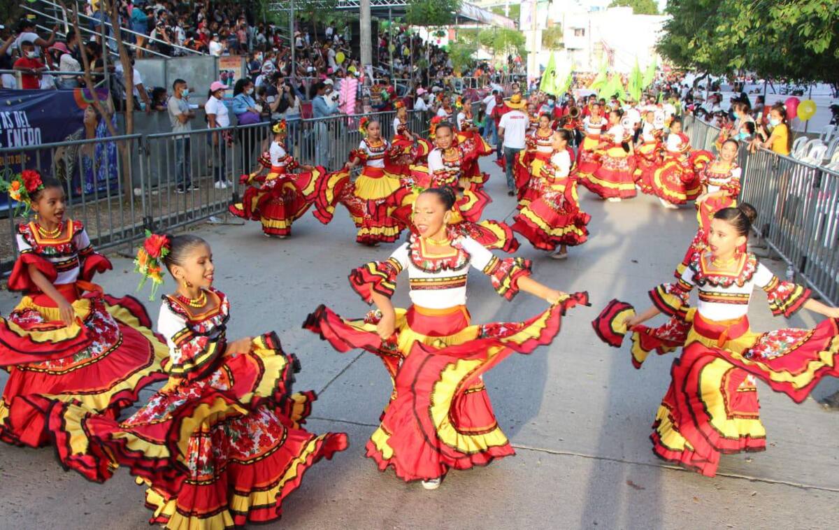 Escuela de Danzas Nubalé. // Manuel Santiago Pérez. El Universal.