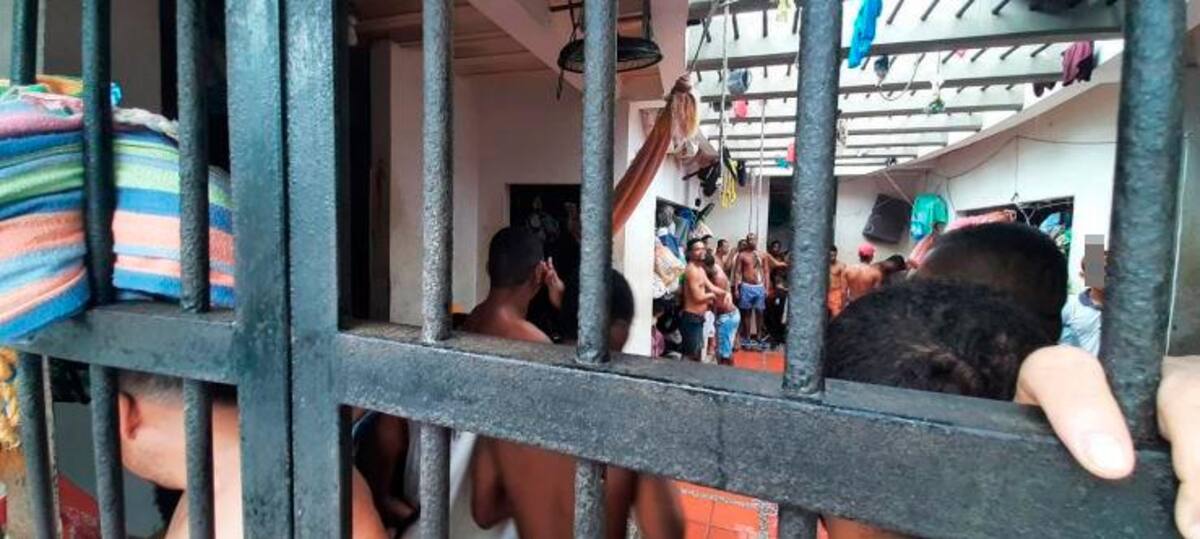 Condiciones generales en las estaciones de Policía. // Procuraduría