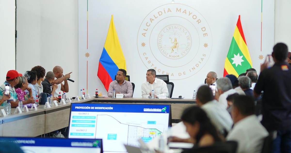 Dumek Turbay anuncia soluciones definitivas para afectados de Bahía San Carlos