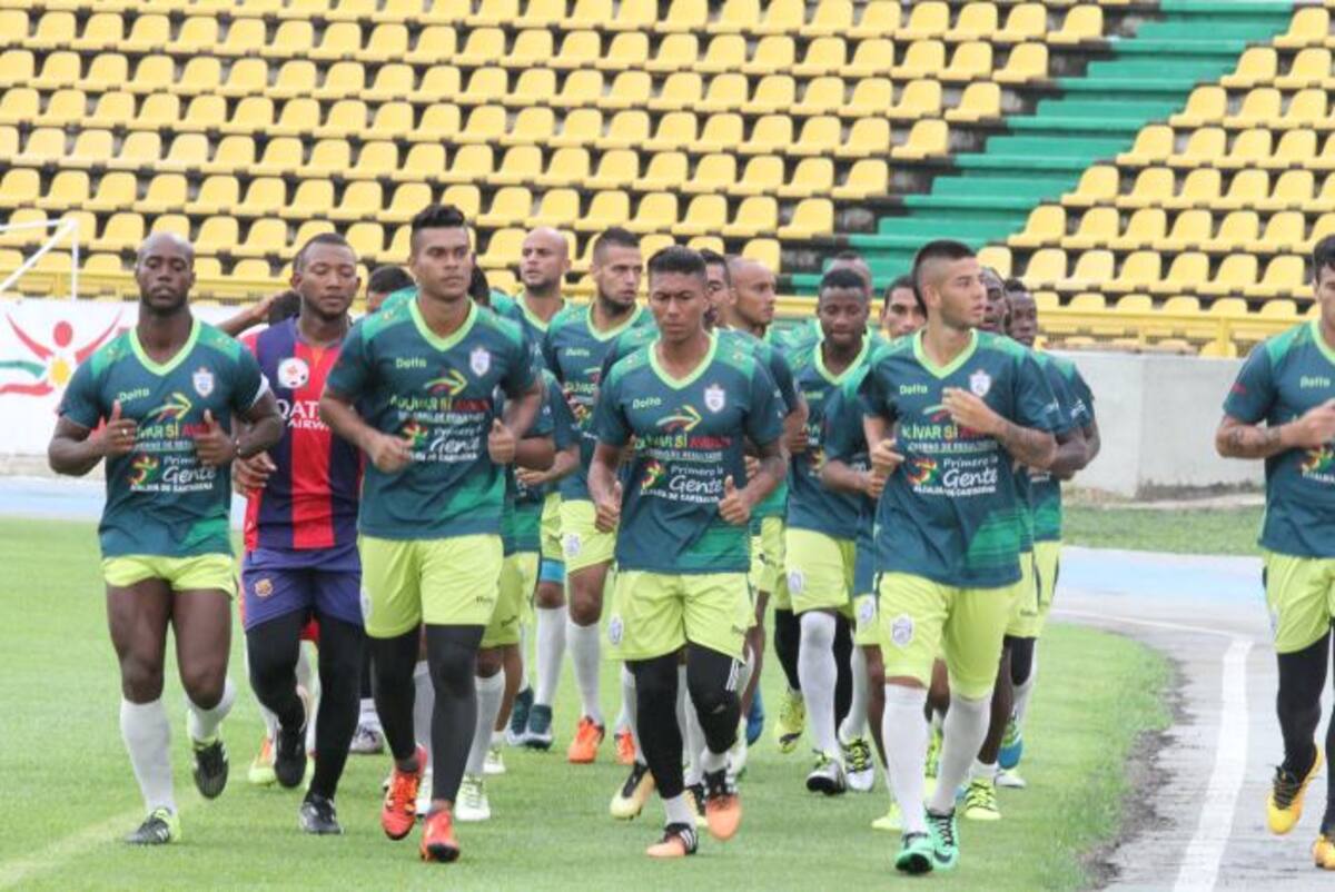 Jugadores del Real se entrenan pensando en el choque ante Nacional. Luis Aparicio