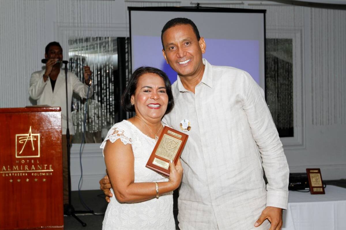 Noris Tous Pérez y Héctor Varela.