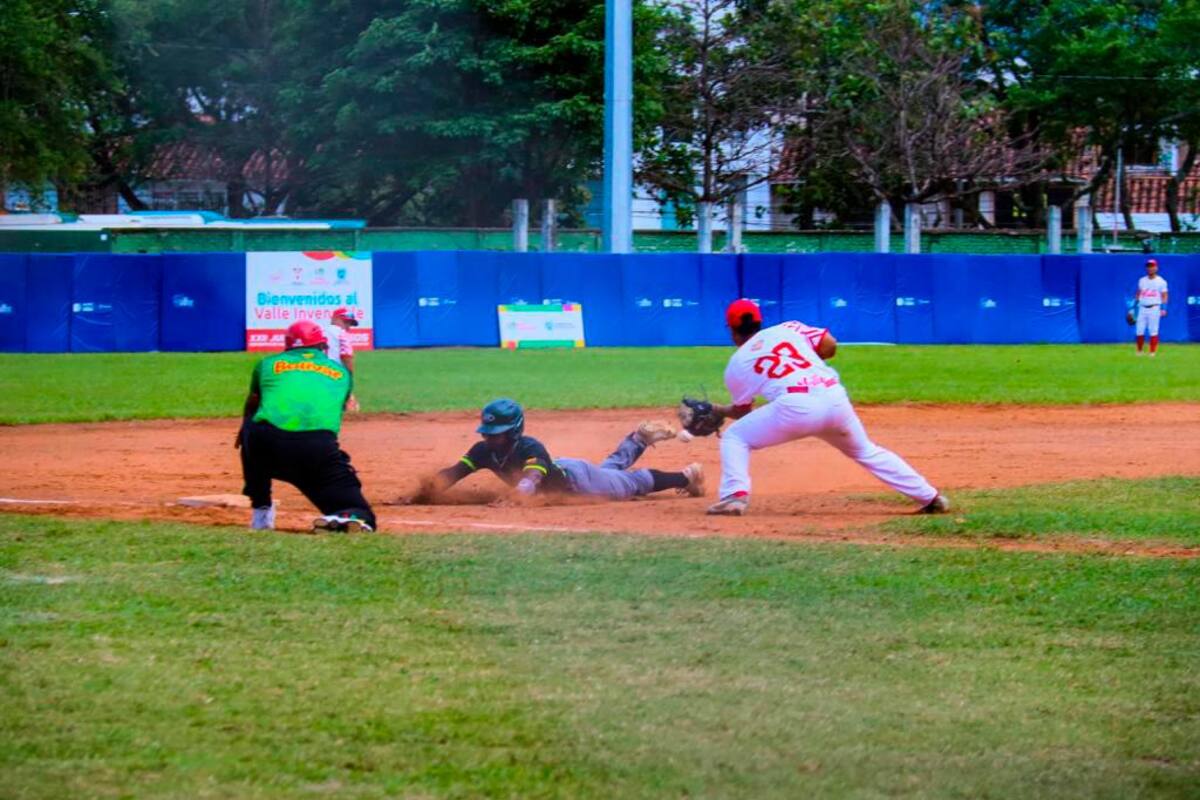 Juegos: Bolívar apaleó a Valle y sueña en grande en béisbol