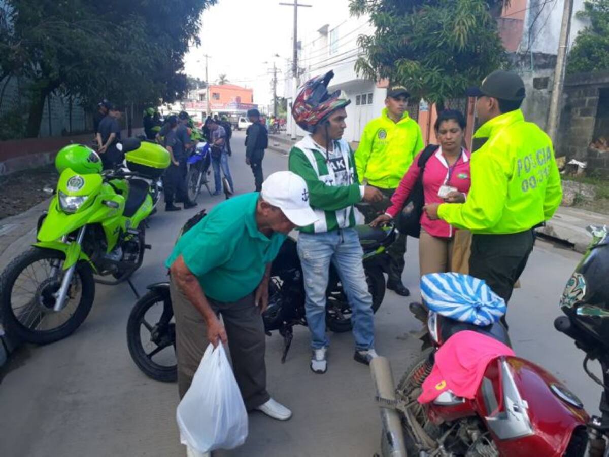 Pidieron antecedentes a 400 personas en tres sectores de Montería. Cortesía