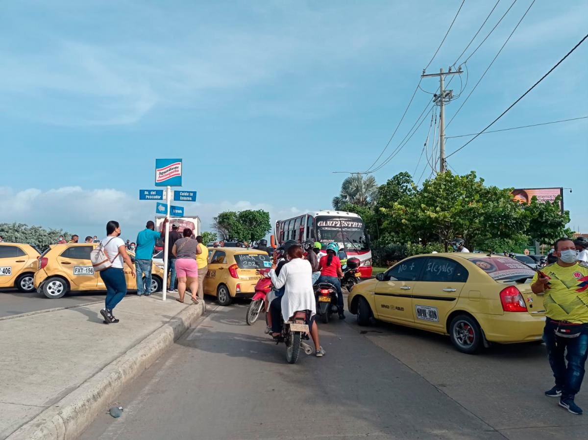 La salida y entrada a Bocagrande está bloqueada. // Zenia Valdelamar