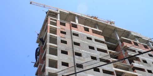 Así será el control de la Alcaldía para empleados de la construcción y manufactura