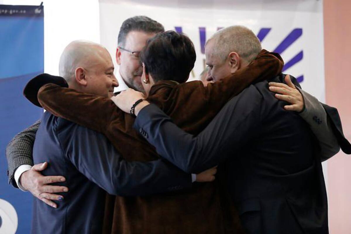 Histórico abrazo de reconciliación entre víctimas de El Nogal y exguerrilleros