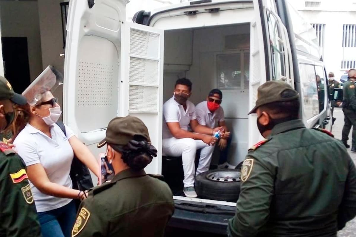 Operadores turísticos hacían plantón en el Centro y la Policía los capturó