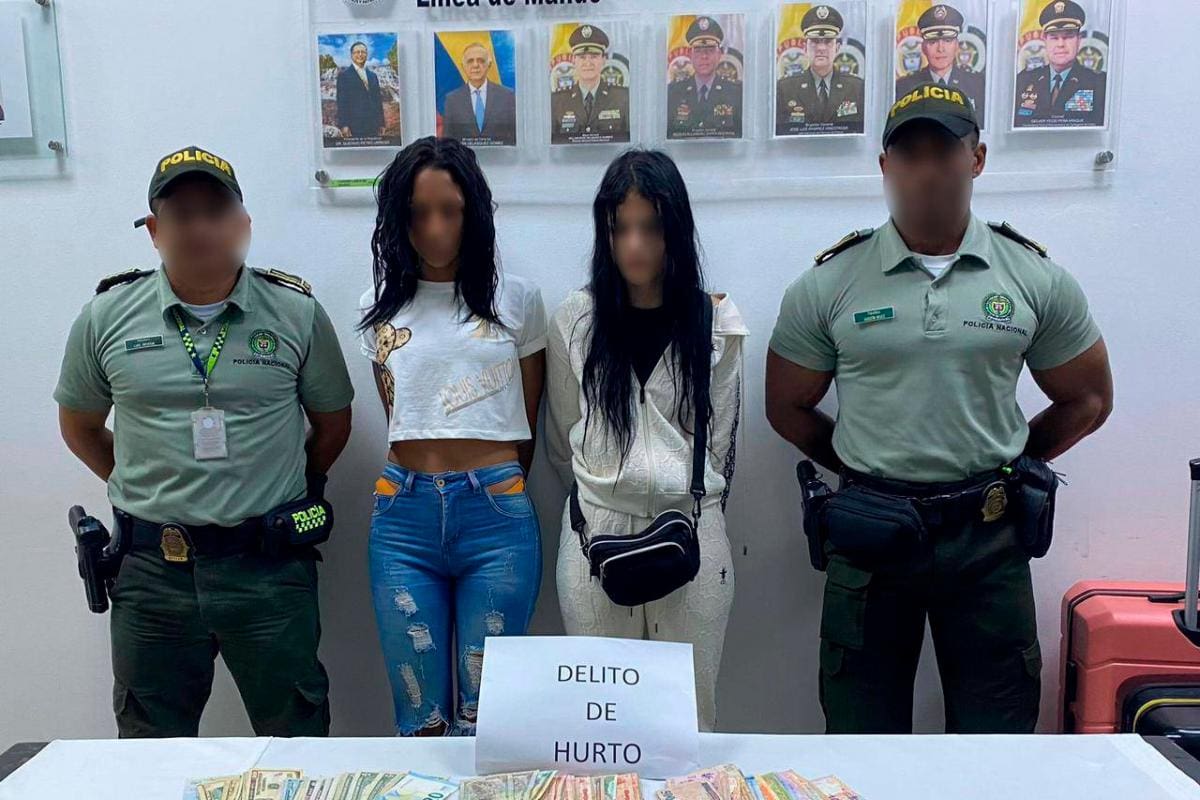 Video: 2 mujeres le robaron prendas de oro a turistas hondureñas en Cartagena