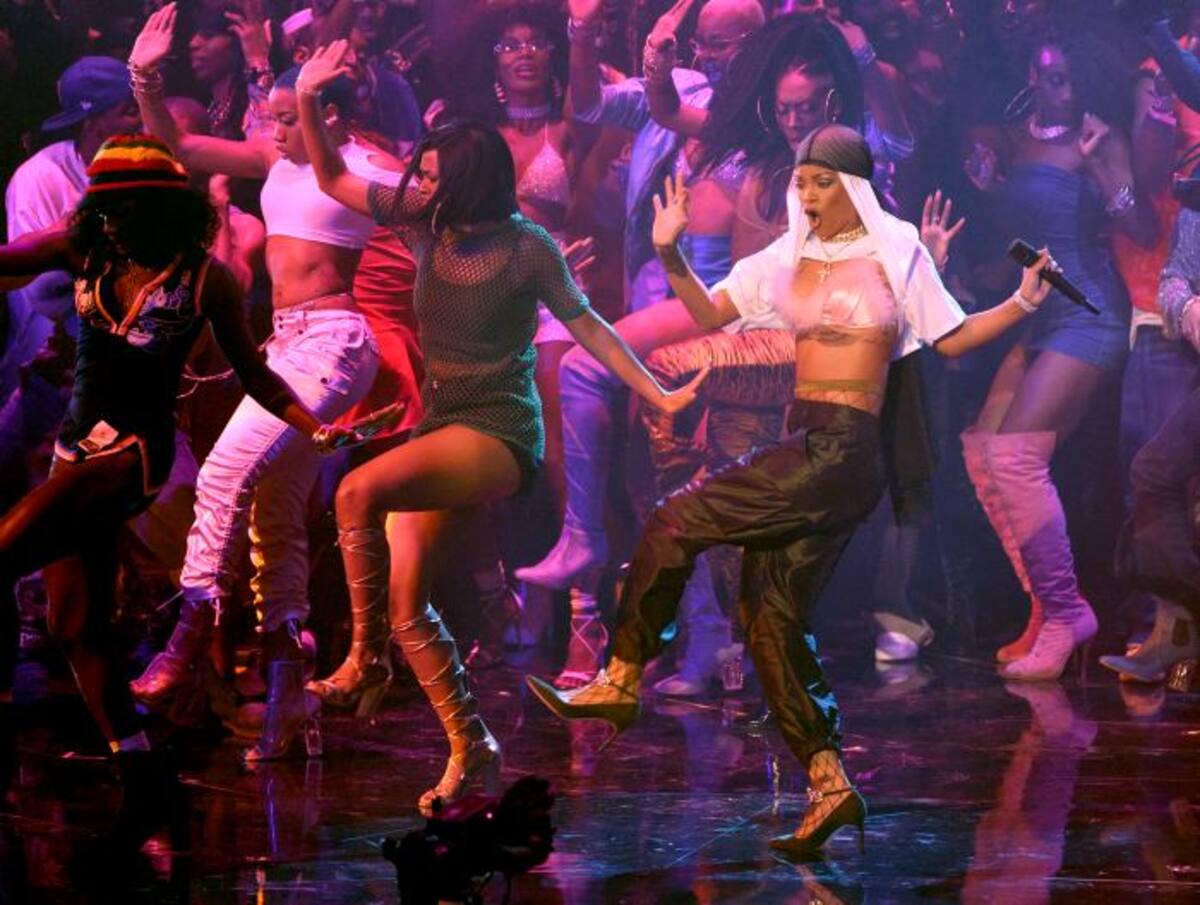Rihanna durante su presentación en los premios MTV 2016. AP Chris Pizzello