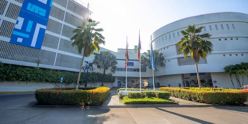 Profesores de la UTB reciben importantes premios nacionales e internacionales