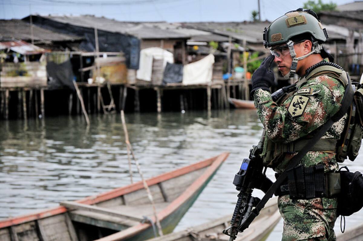 Militarización en puerto de Buenaventura Colprensa