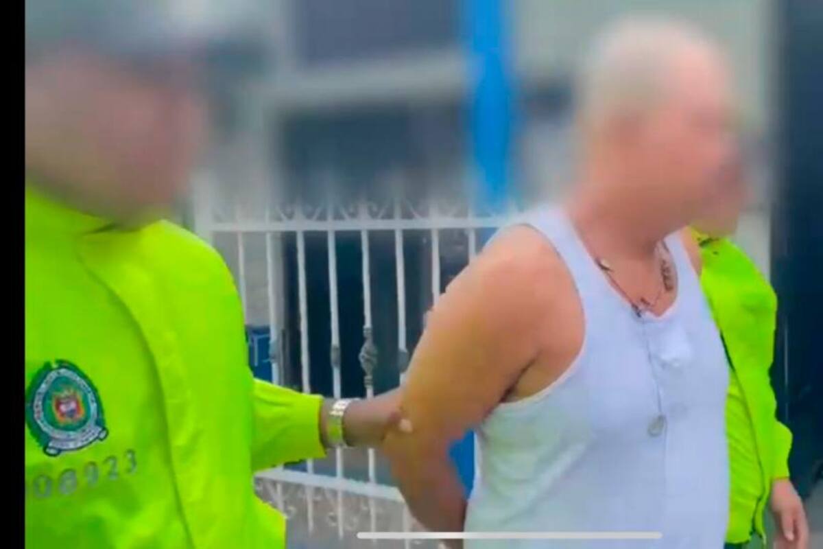 (Video) Se hacía pasar por relojero en el Centro Histórico para vender droga